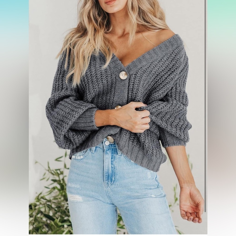 Chunky Knit Open Front Sweater Long Sleeve Button Loose Short Cardigan
8092 - Picture 2 of 6